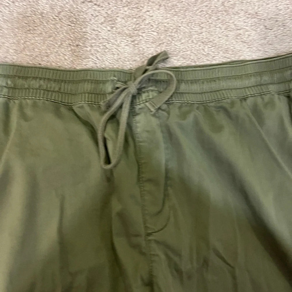 Lane Bryant Ankle Pull On Cargo Pants - Picture 3 of 7